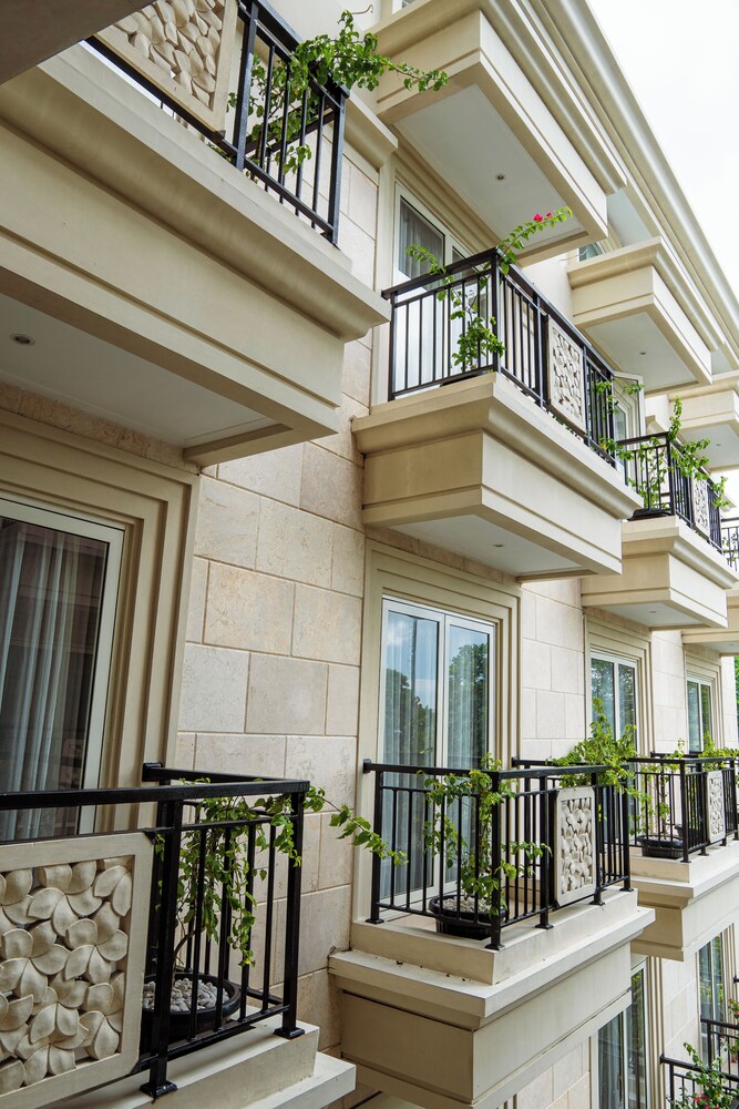 Alron Hotel Kuta Powered by Archipelago in Kuta (Bali)