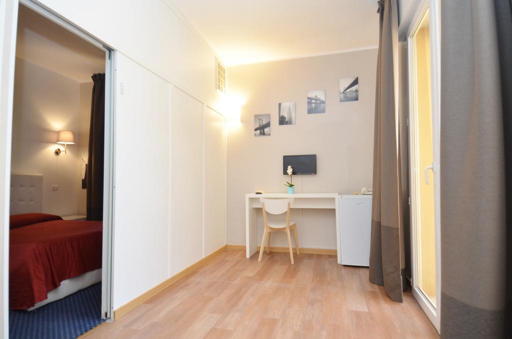 Ute Hotel 30/40