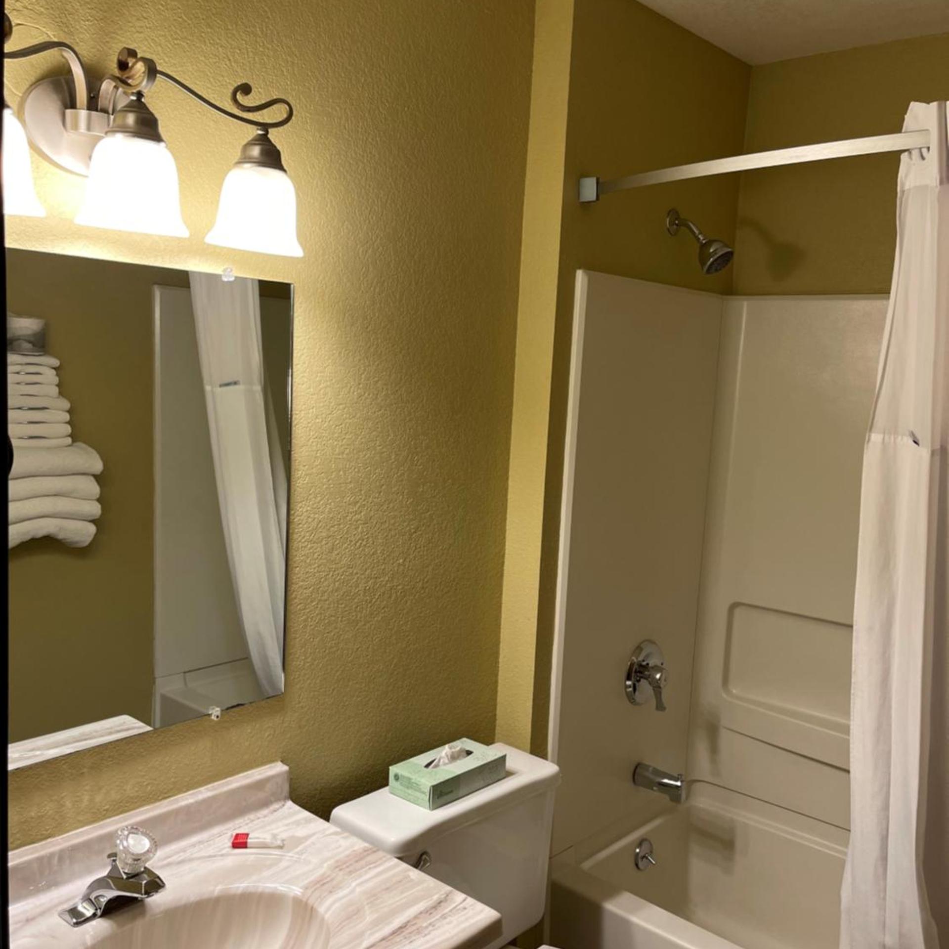 Deluxe, 2 Queen Beds, Super 8 By Wyndham Trinidad 3/4