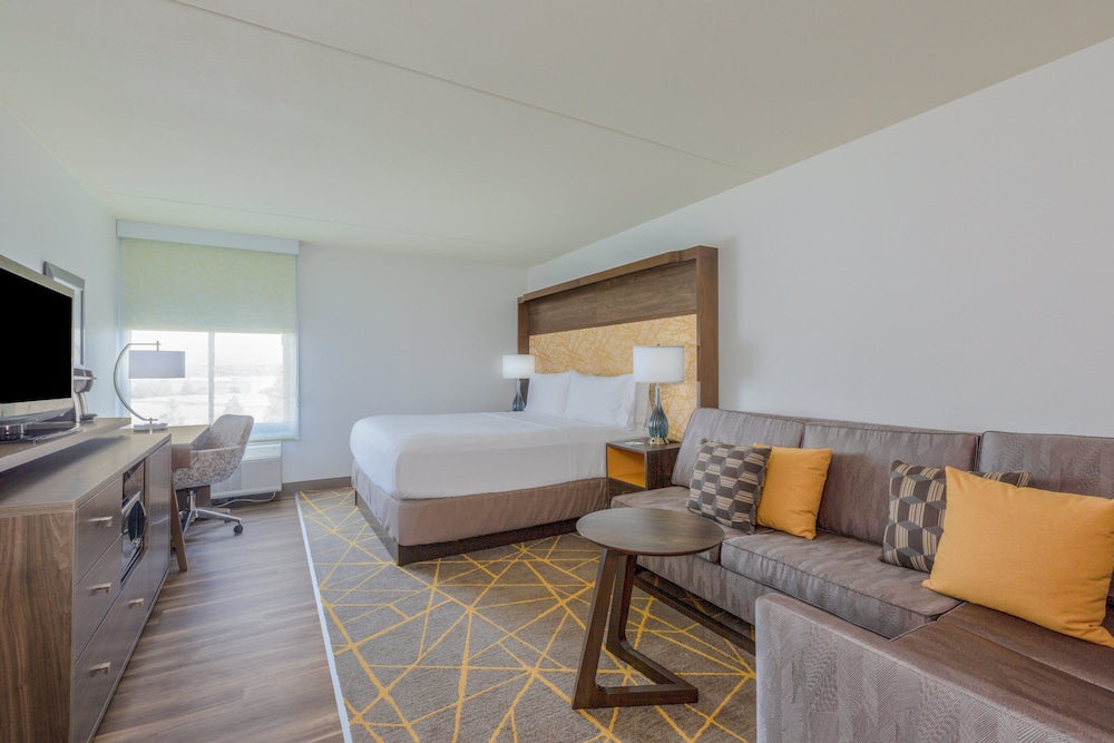 Holiday Inn La Mirada 12/54