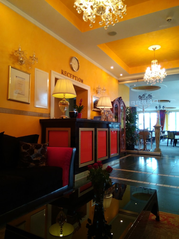 Alexa Hotel 38/50