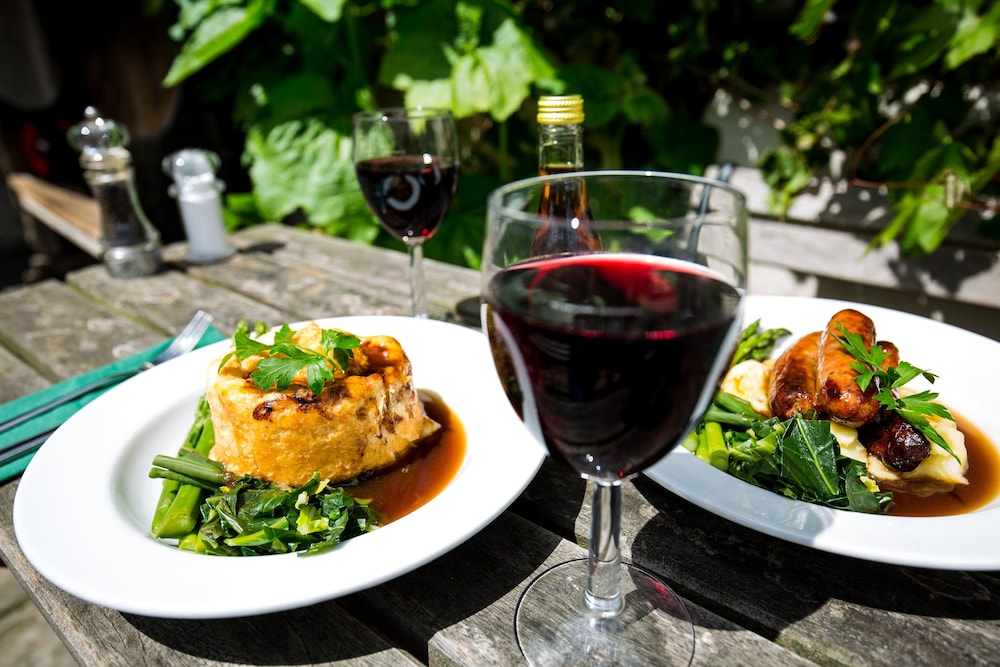 The Fleece Inn 23/50