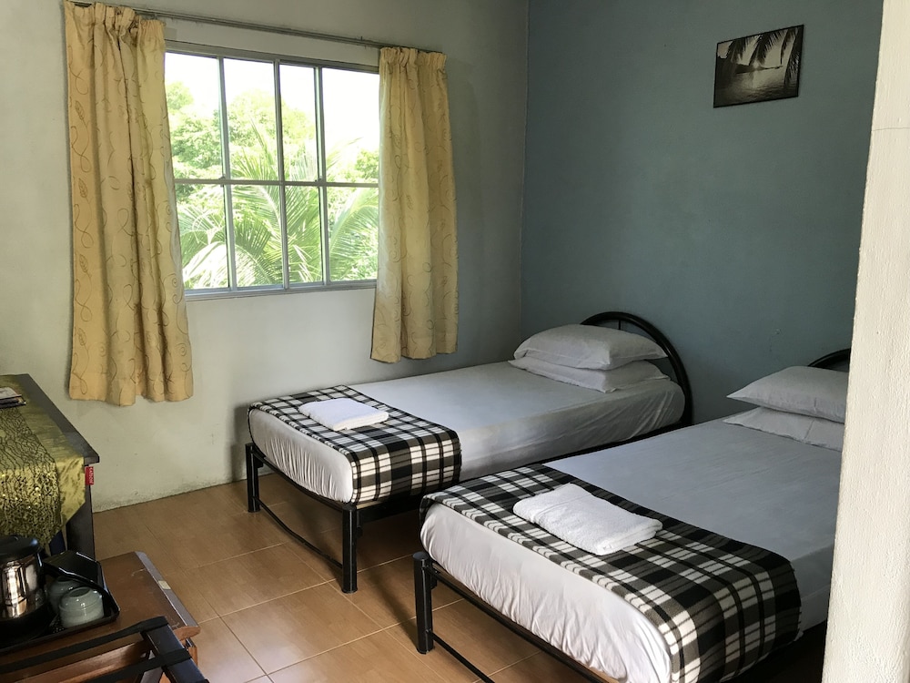 Rtms Guesthouse Semporna 10/50