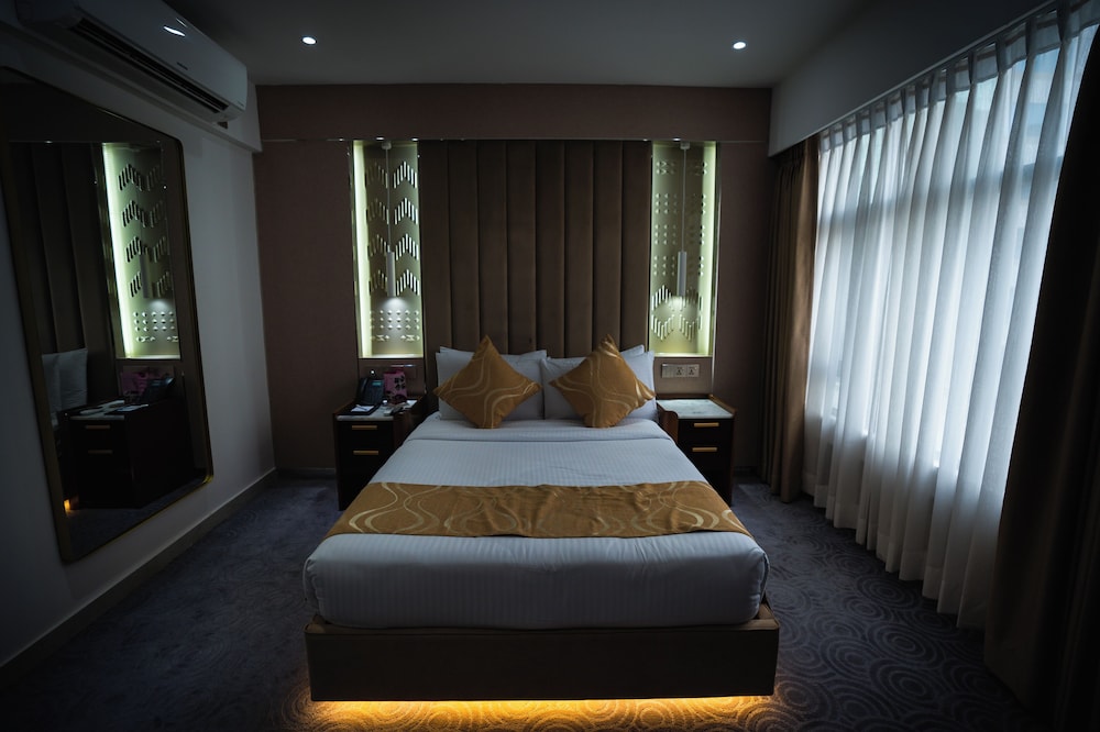 Unique Regency Hotel Dhaka 26/65