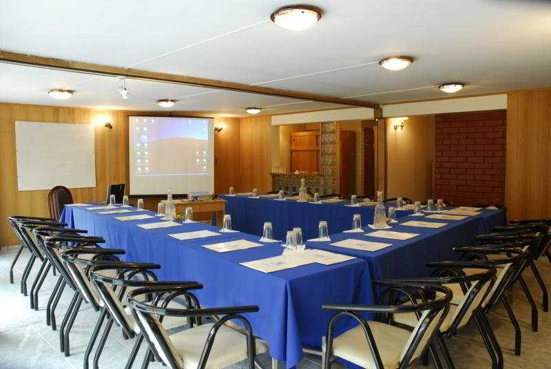 Windsor Suites Hotel 20/22