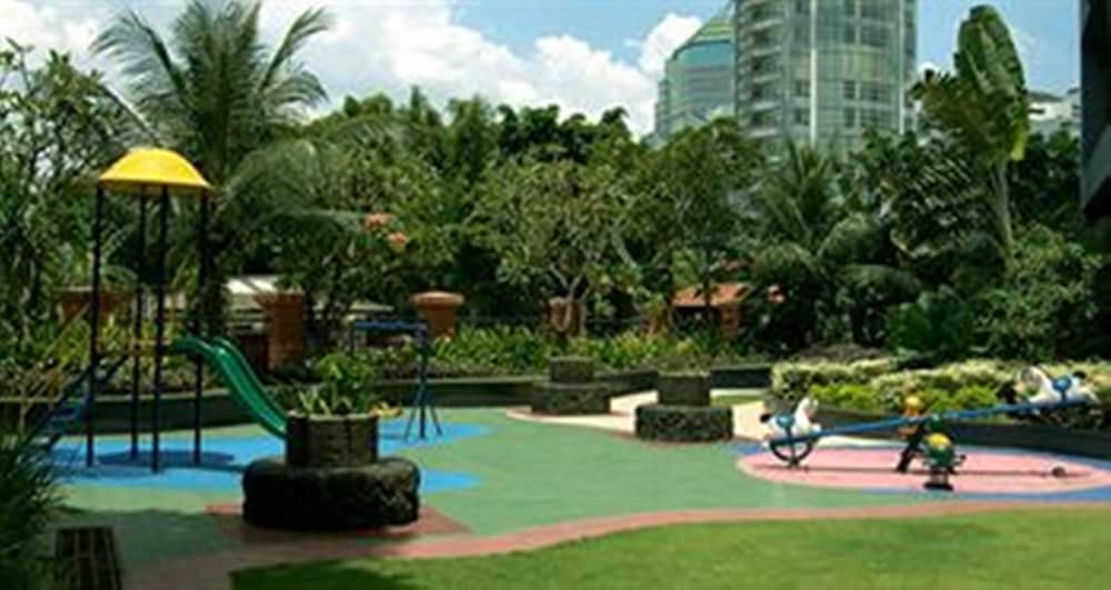Aryaduta Suites Semanggi 32/37