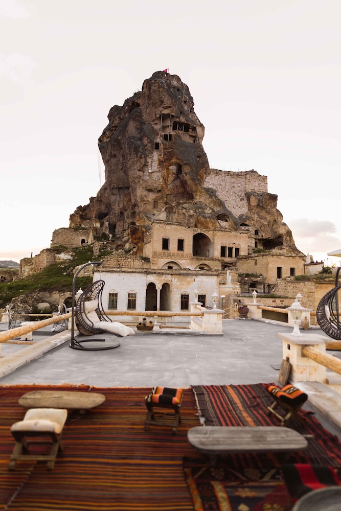 Solo Cave Suites 59/61