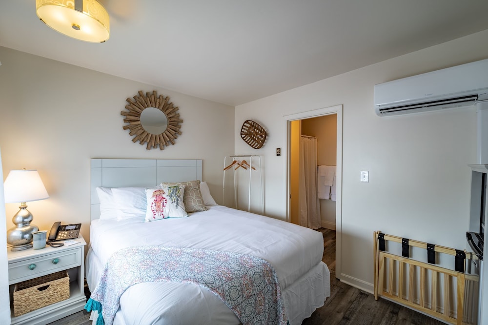 Ocean Glass Inn 16/50