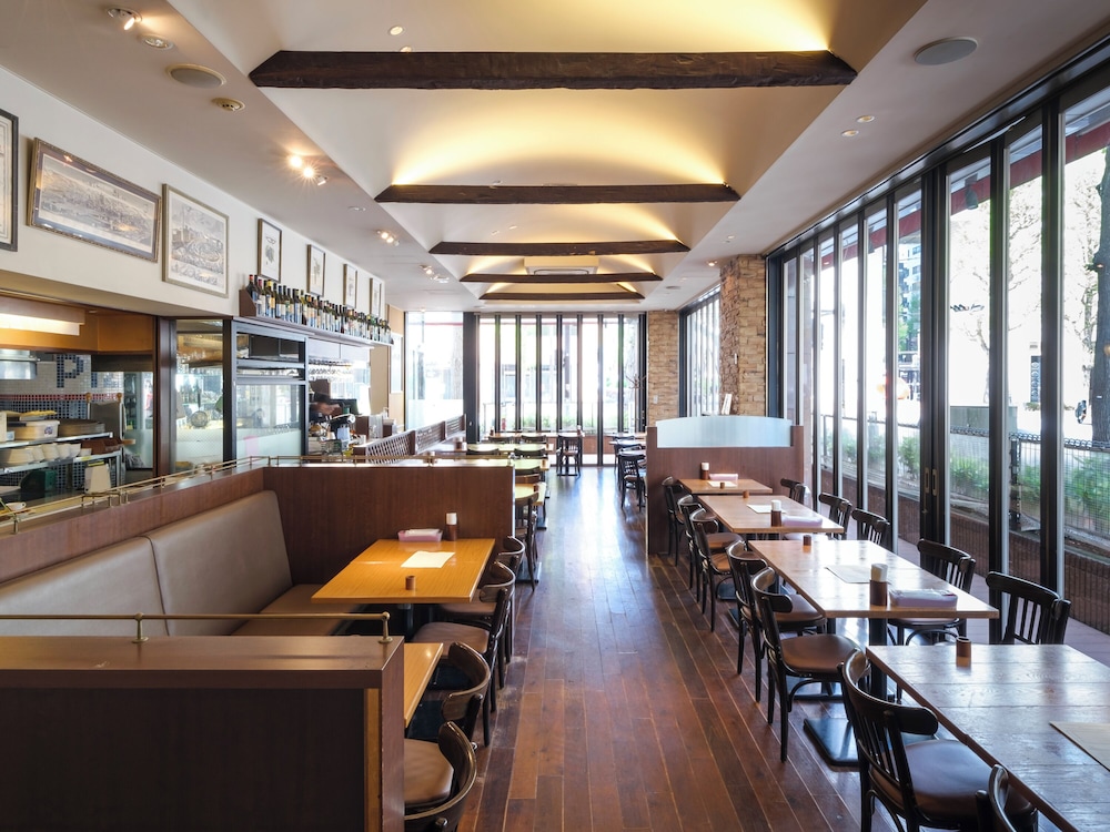 Apa Hotel Yokohama Kannai 40/48