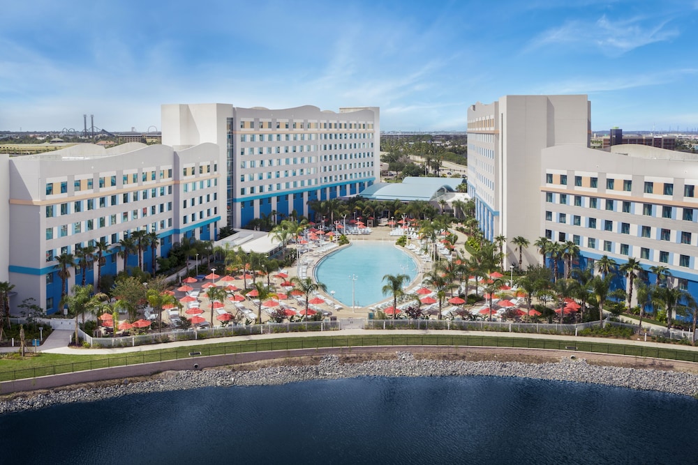 Universal's Endless Summer Resort - Surfside Inn and Suites 31/40