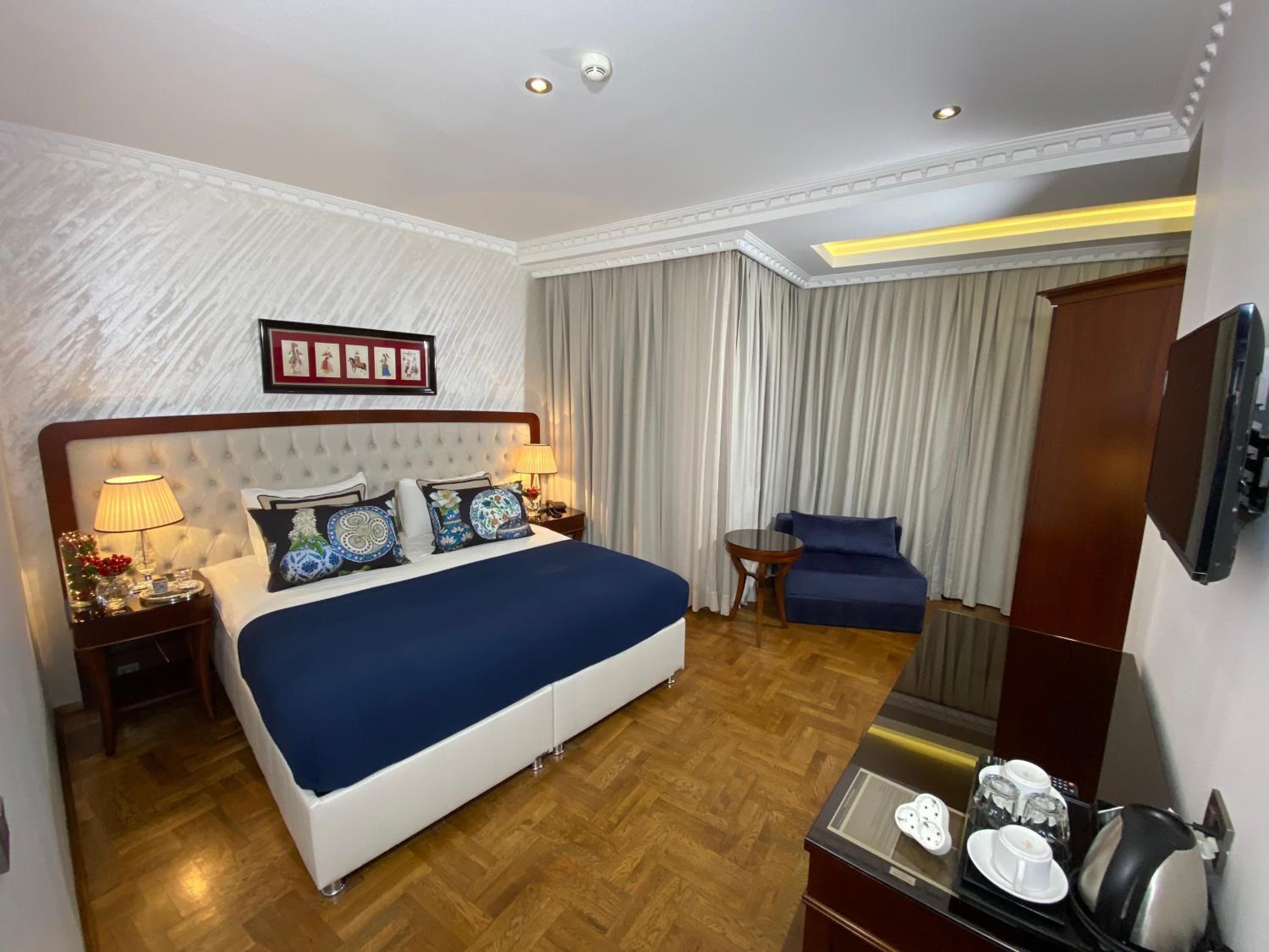 Superior, Double Bed, Sea View