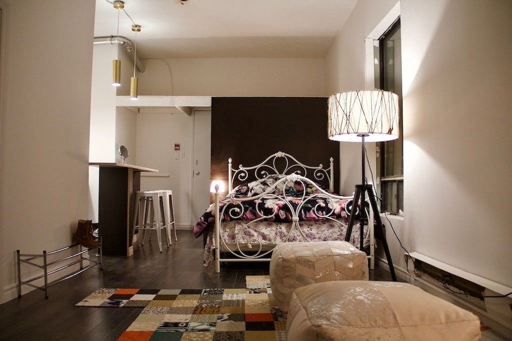 The Parkdale Hostellerie 42/66