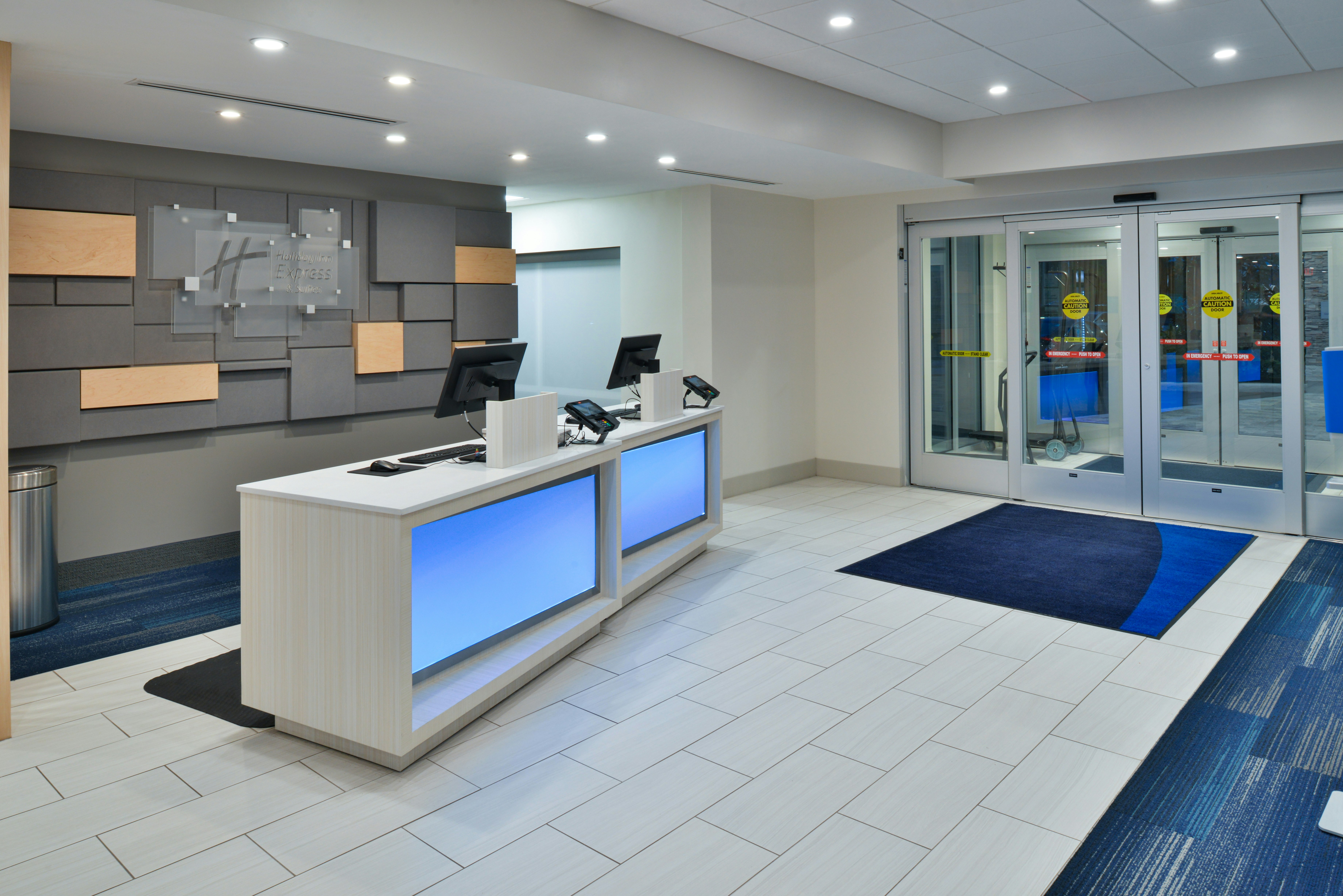 HOLIDAY INN EXPRESS ORLANDO SOUTH PARK 4/61