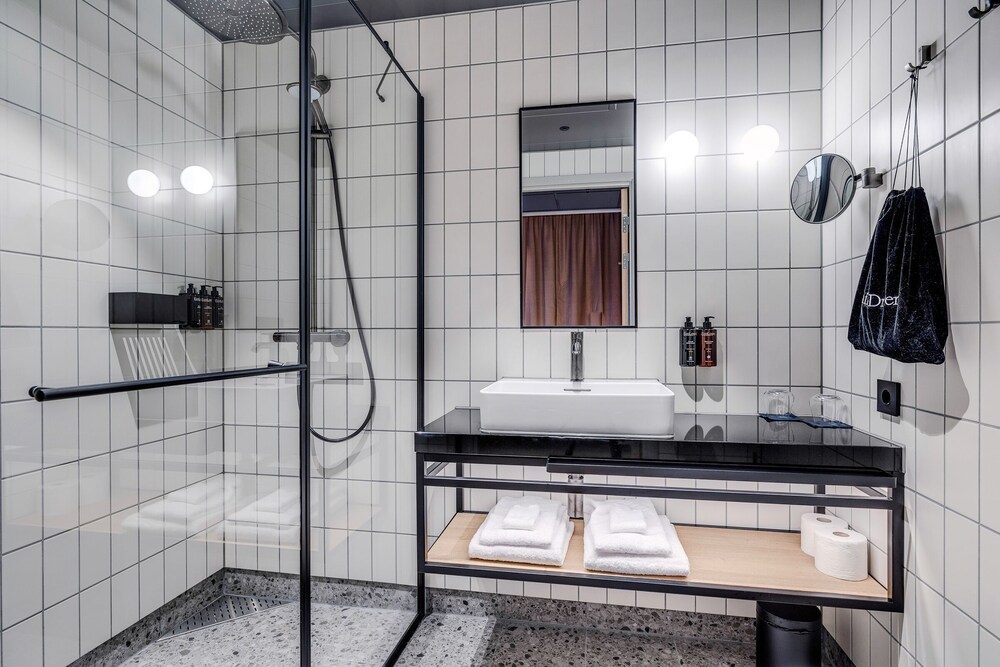 Quality Hotel Richard With 37/42