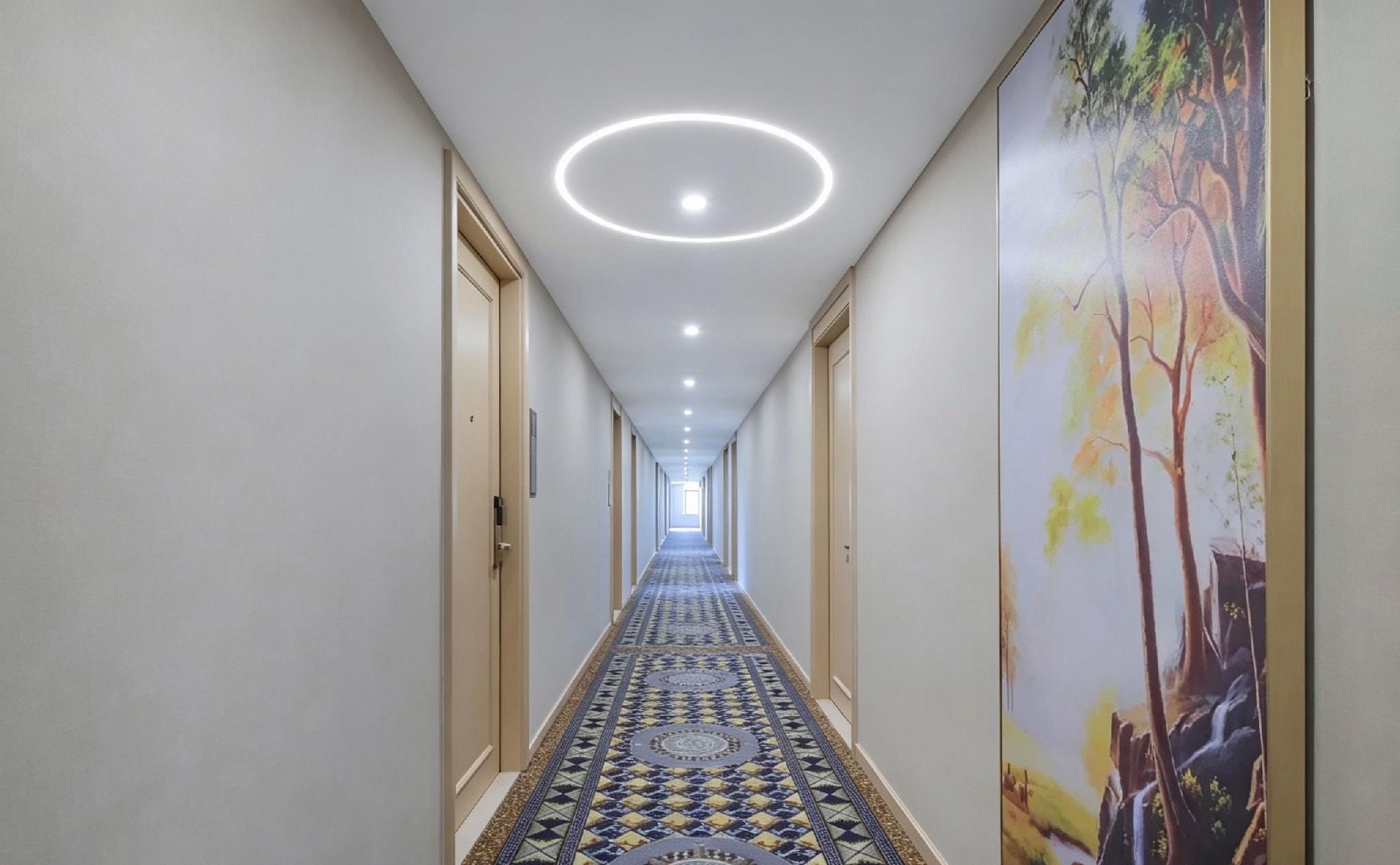 Vienna Hotel (Tongxiang Puyuan) 36/54