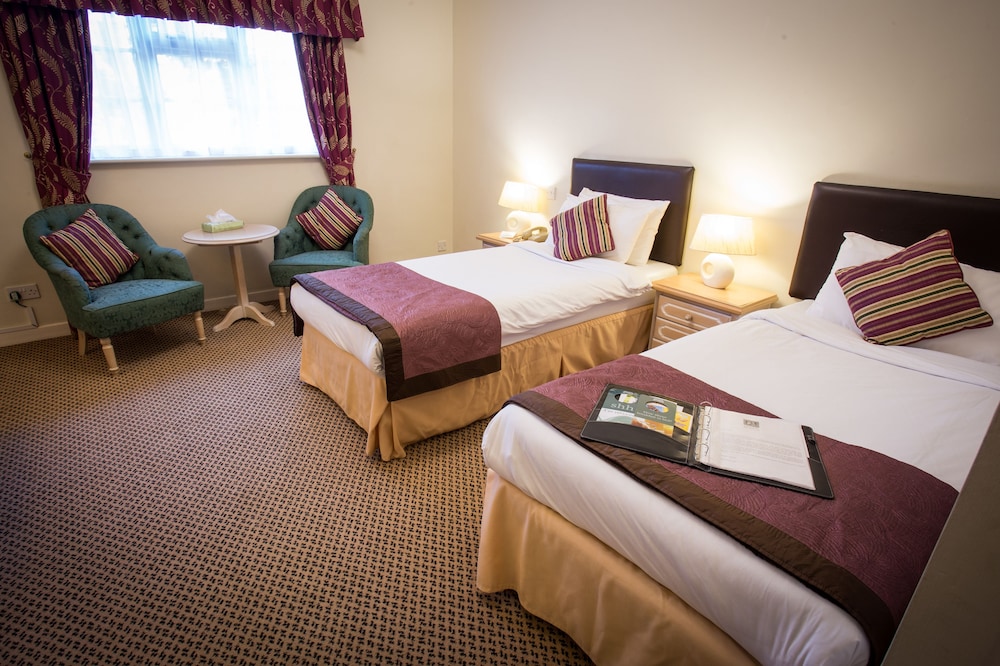Marston Farm Hotel 30/55