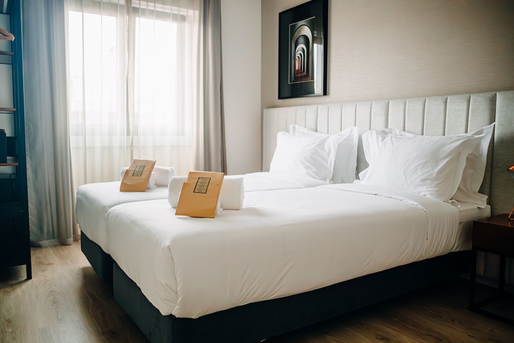 STANDARD, TWIN BEDS