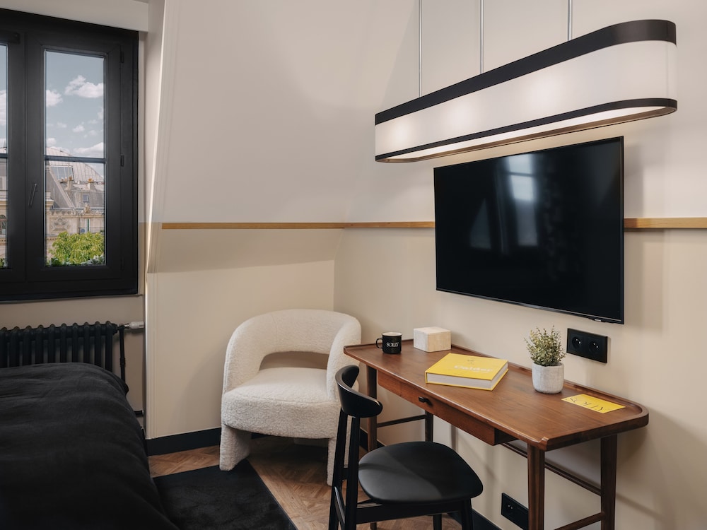 Solly Hotel Paris 42/50