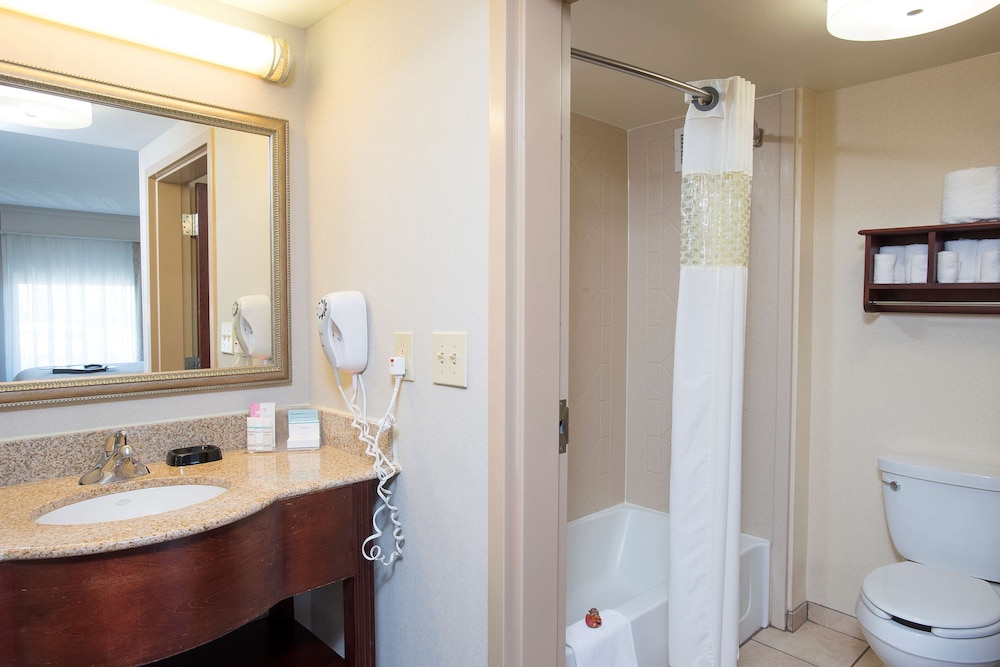 Hampton Inn Suites Cincinnati Union Centre Oh 11/45