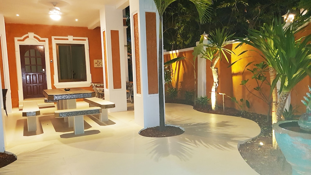 Yailand Luxury Pool Villa Pattaya 21/39