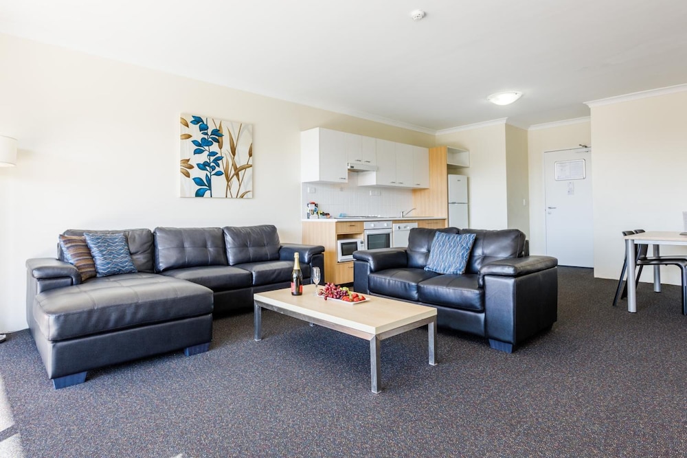 Perth Ascot Central Apartment Hotel 31/68