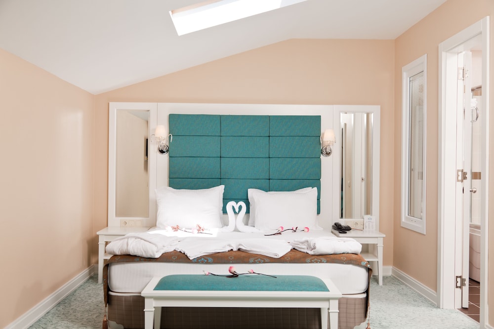 Mercia Hotels Resorts 22/52