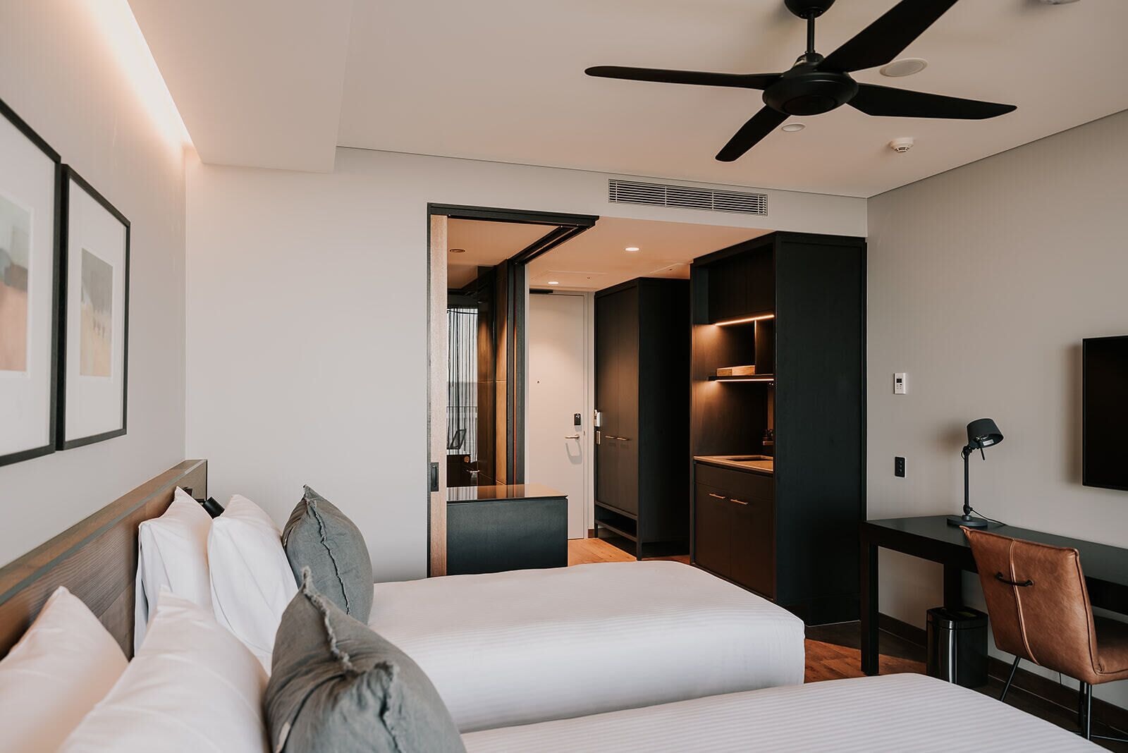 Studio, Double Bed, Lake Front, Lake View