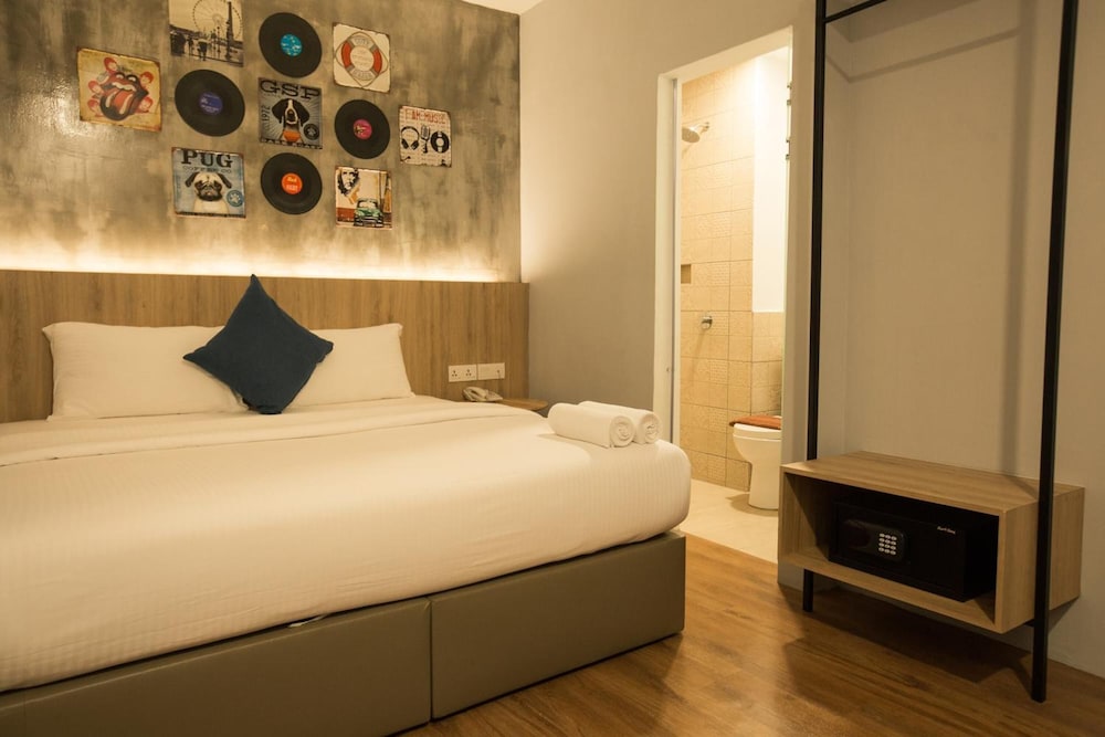 Ciq Hotel At Jalan Trus 19/54