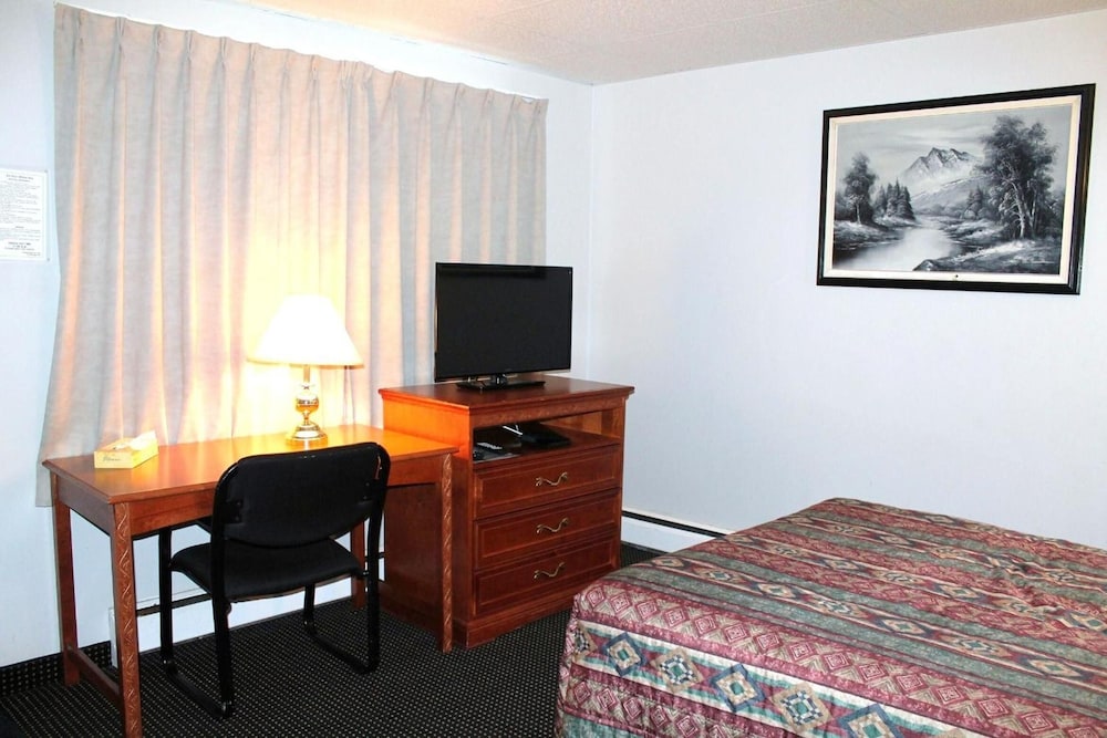 Tel Star Motel 47/50