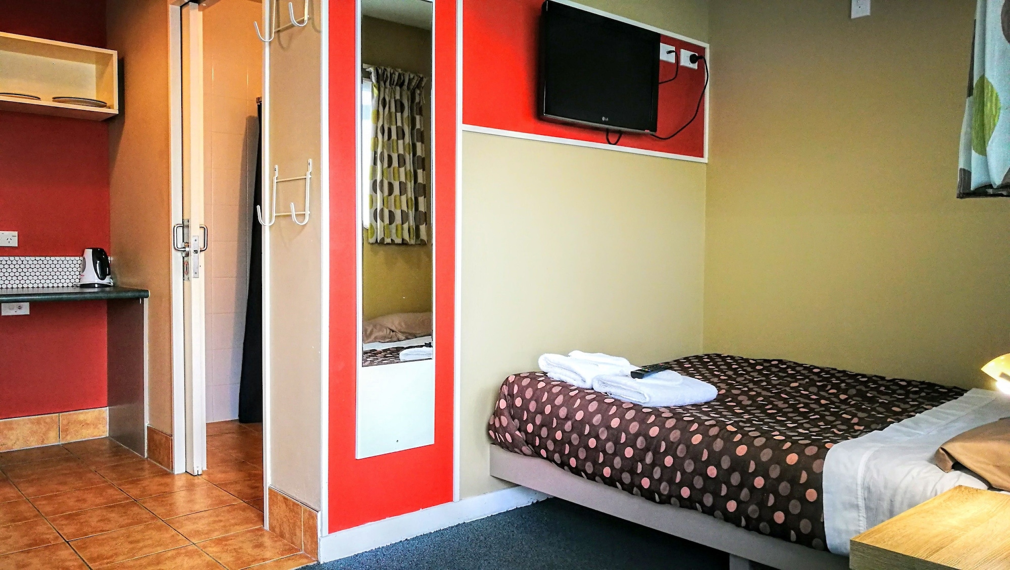 ROOM, DOUBLE BED, ACCESSIBLE