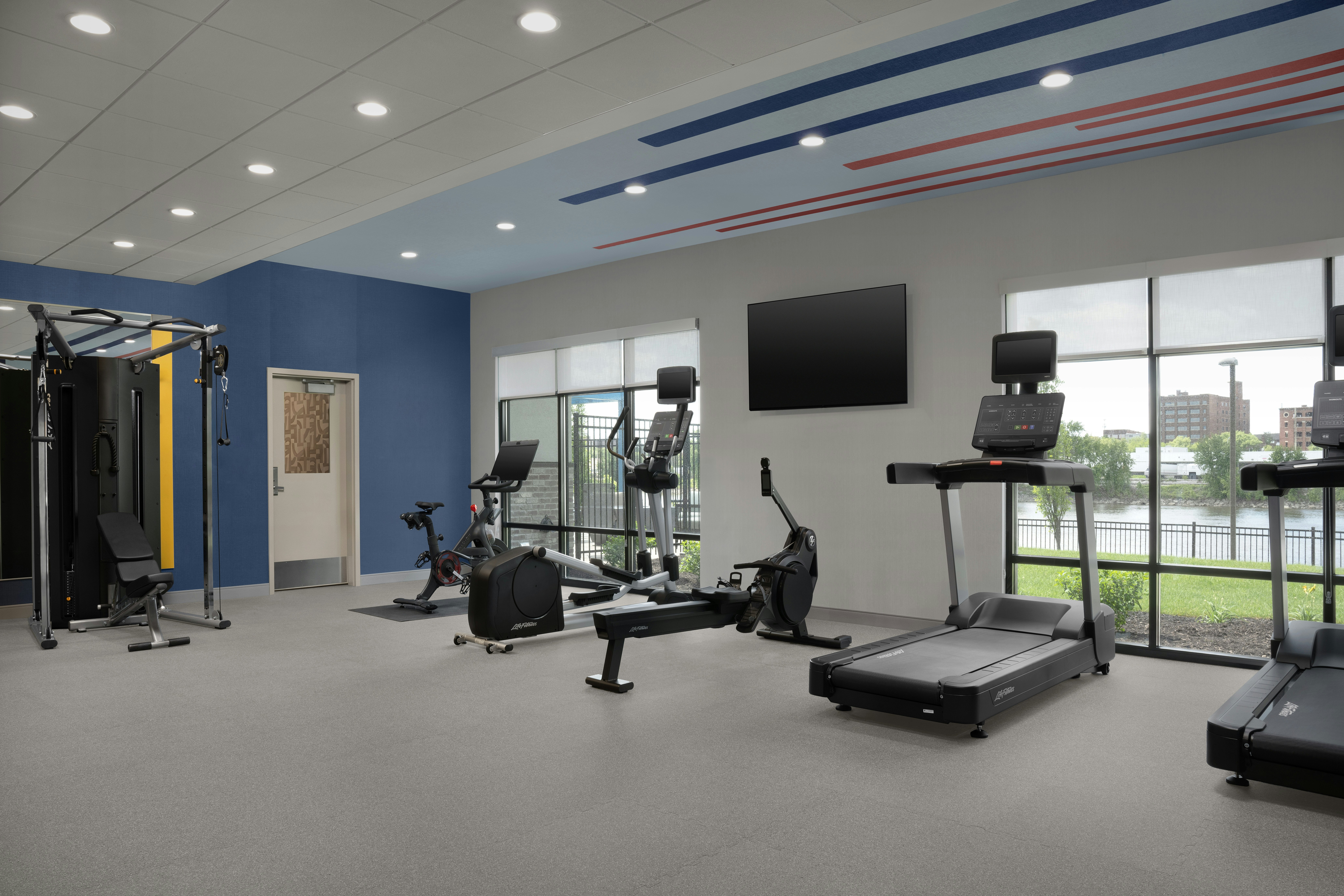 Hampton Inn by Hilton East Peoria 15/22