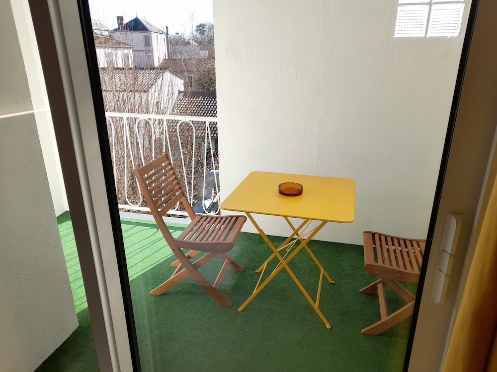 Sorti P Tit Dej Hotel Saintes 30/50