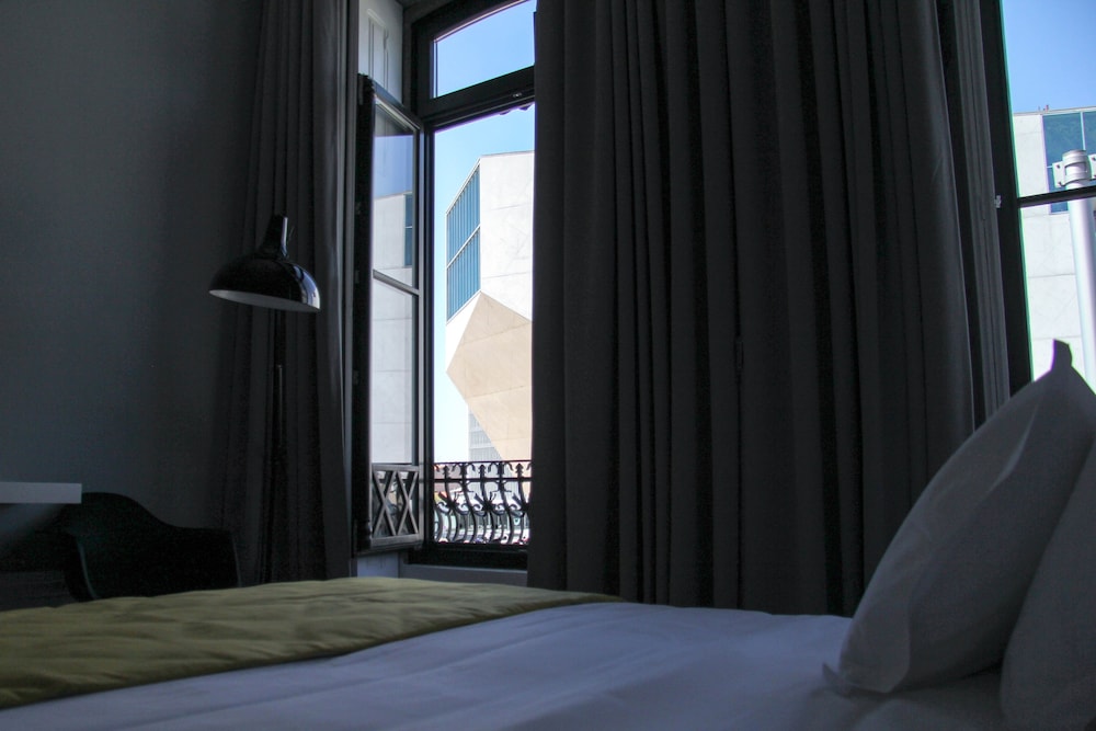 غرفة ديلوكس بإطلالة على المدينة بشرفة، Porto Music Guest House 4/6