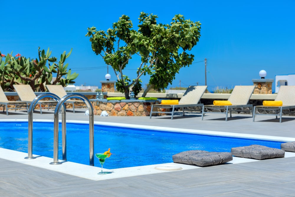 Monolithia Sea Side Traditional Houses 40/50