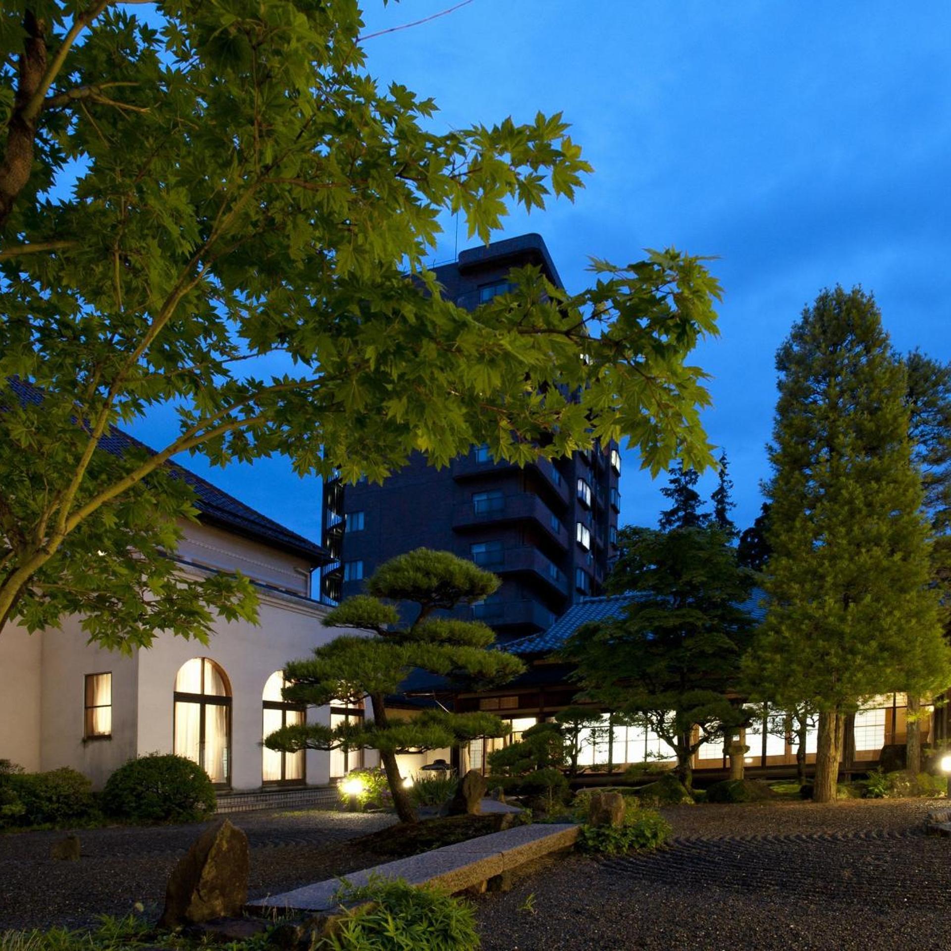 Katakura Silk Hotel 40/43