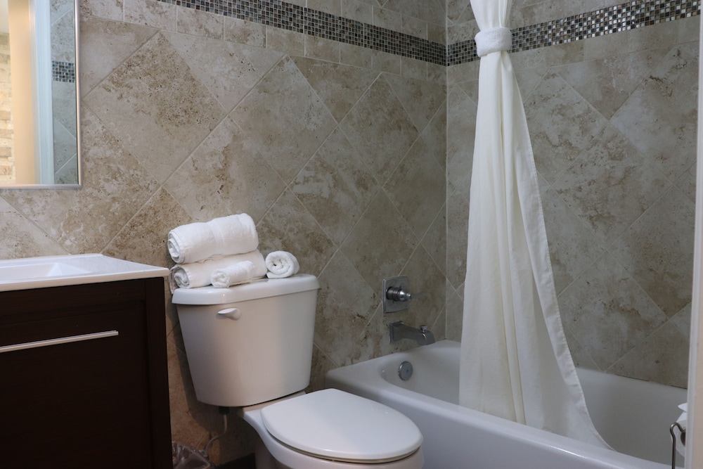 curtis inn and suites