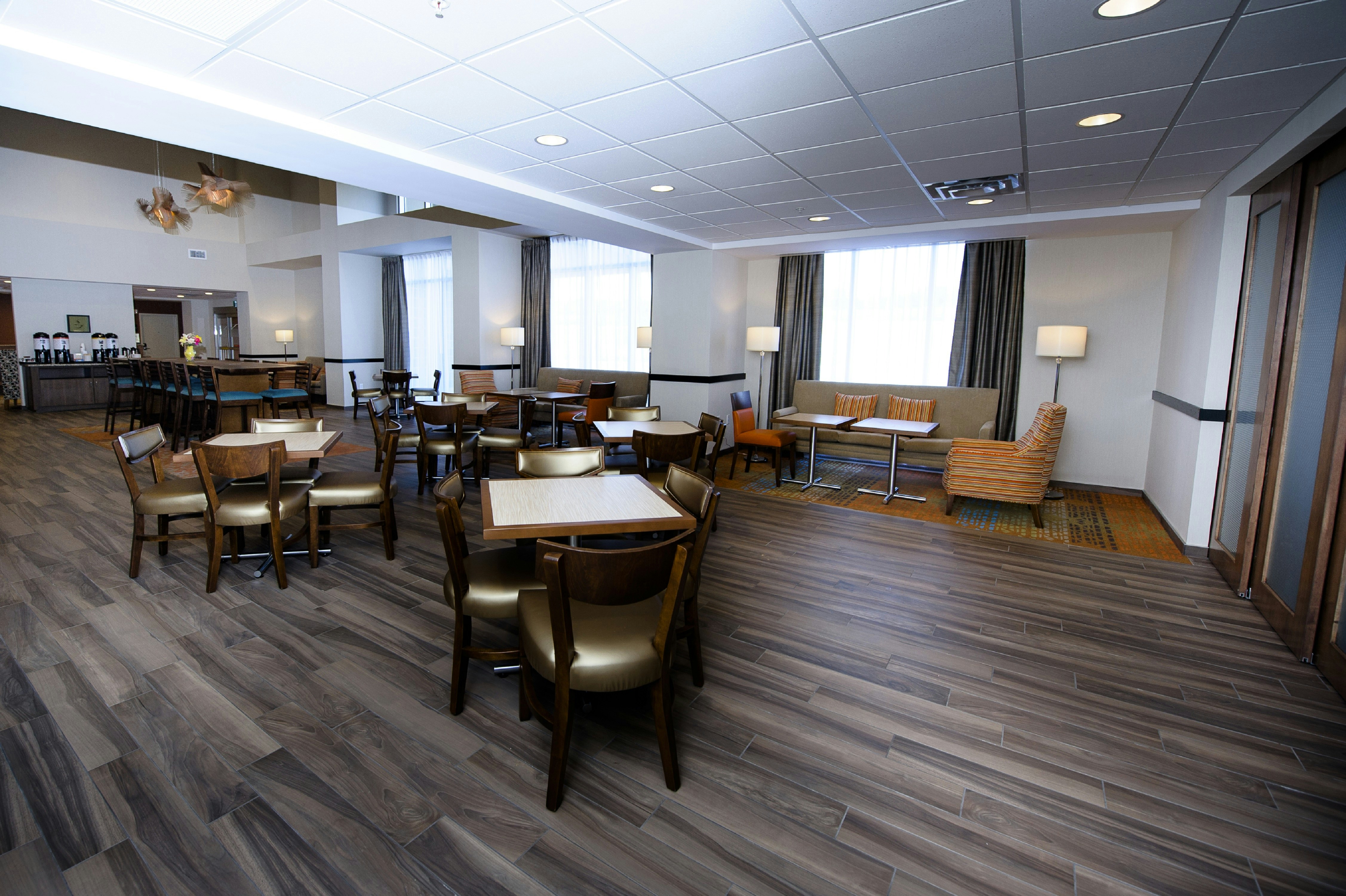 Hampton Inn & Suites by Hilton Truro 20/26