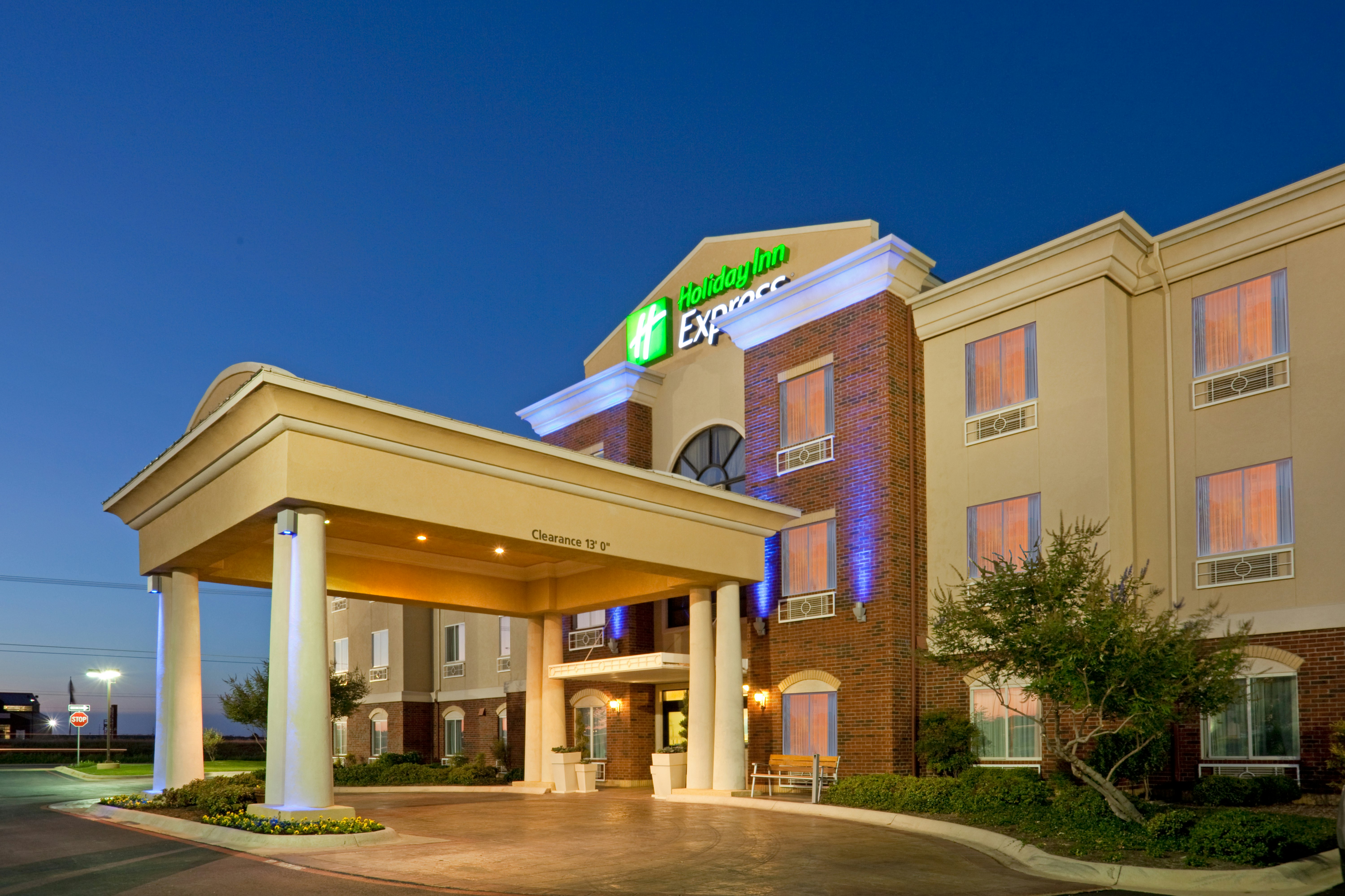 Holiday Inn Express Hotel Suites San Angelo 7/58