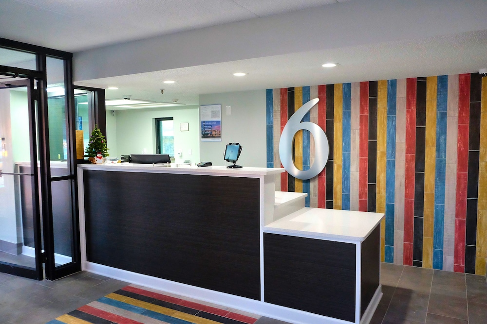 Motel6 Burnsville, MN 6/46