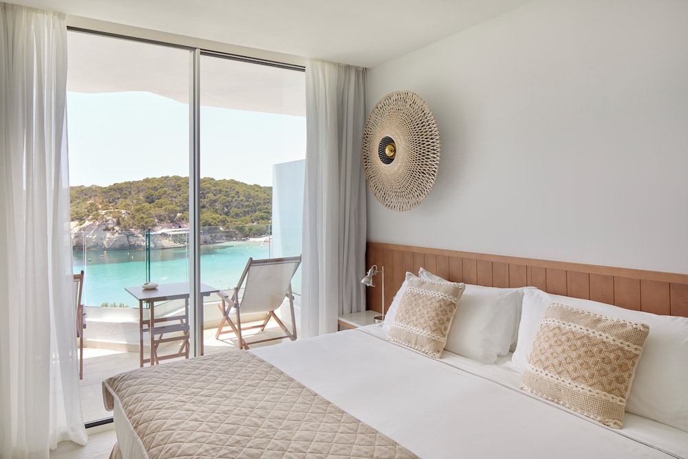 The Level, Junior Suite, Calaba View