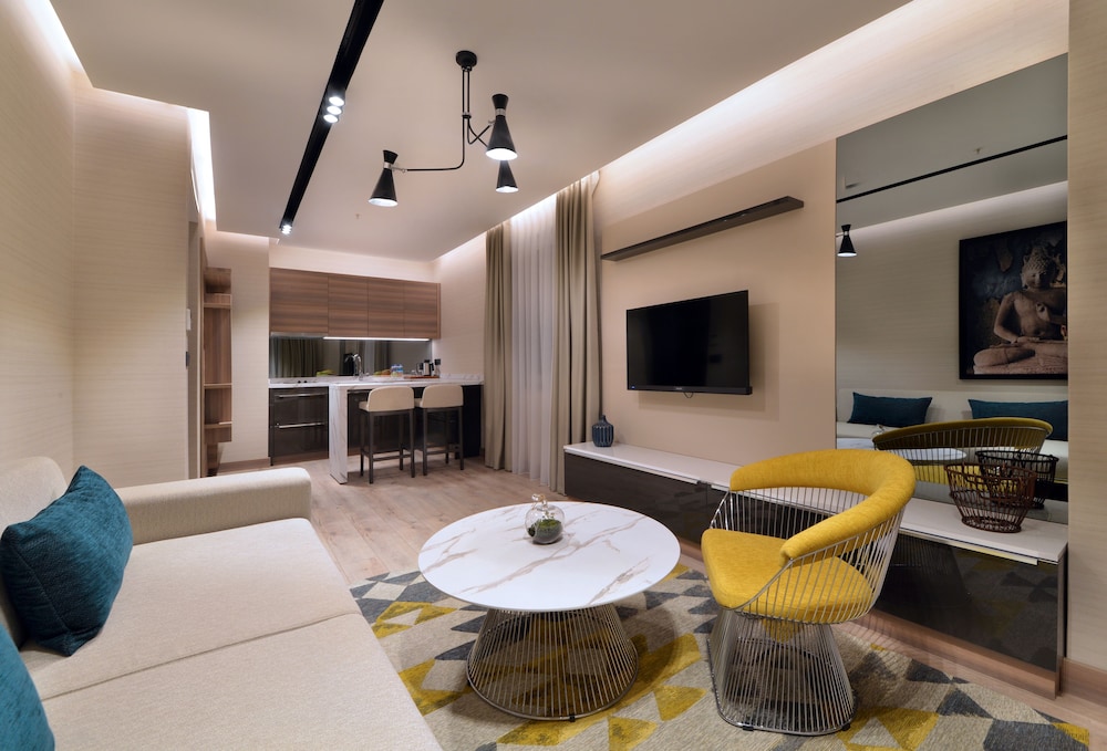 Nish Palace Exclusive Suites 39/48
