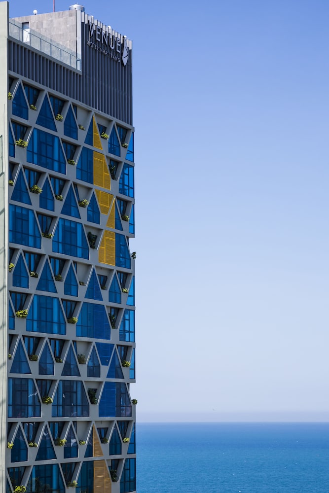 Venue Hotel 3/50