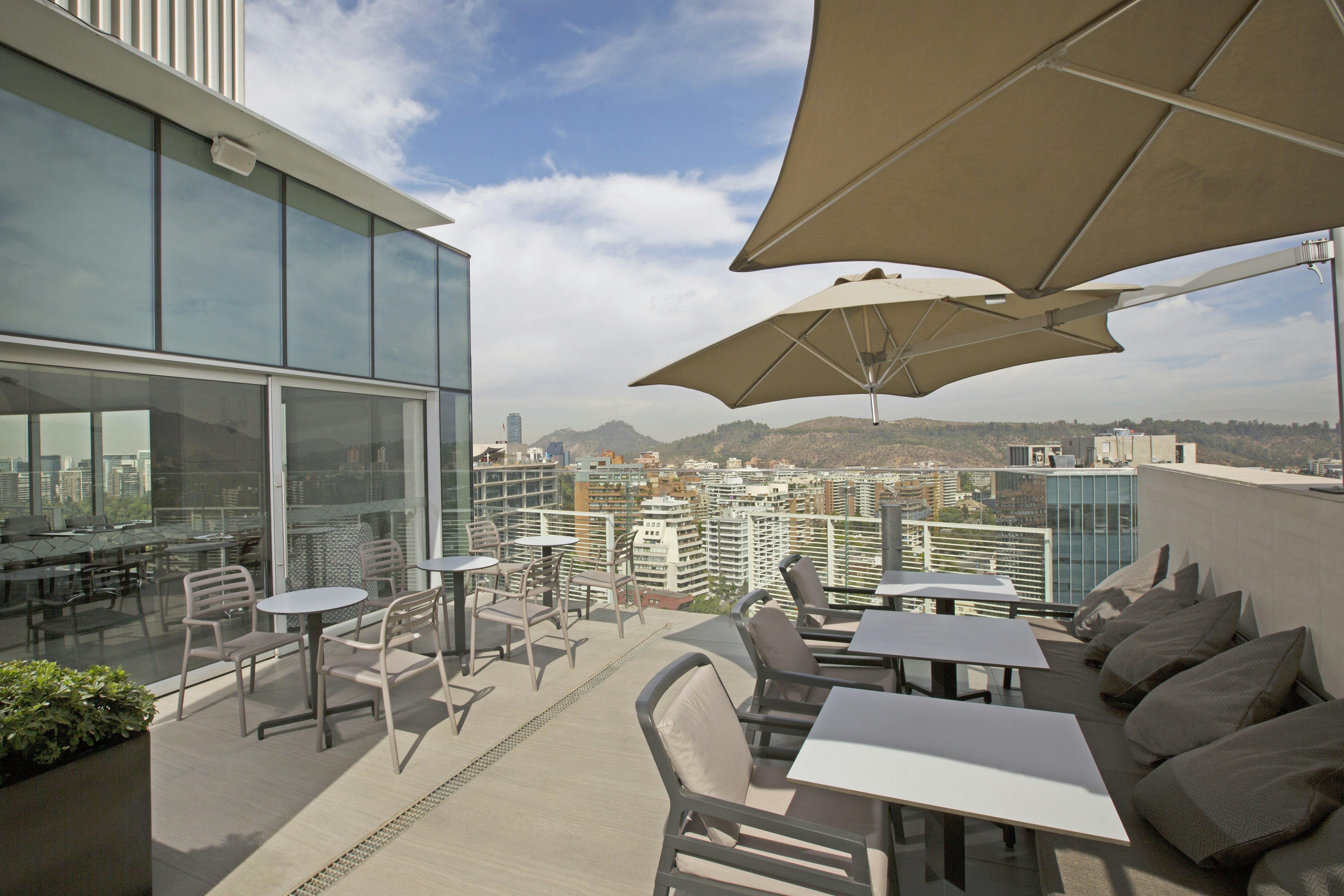 DoubleTree by Hilton Santiago Kennedy 40/73