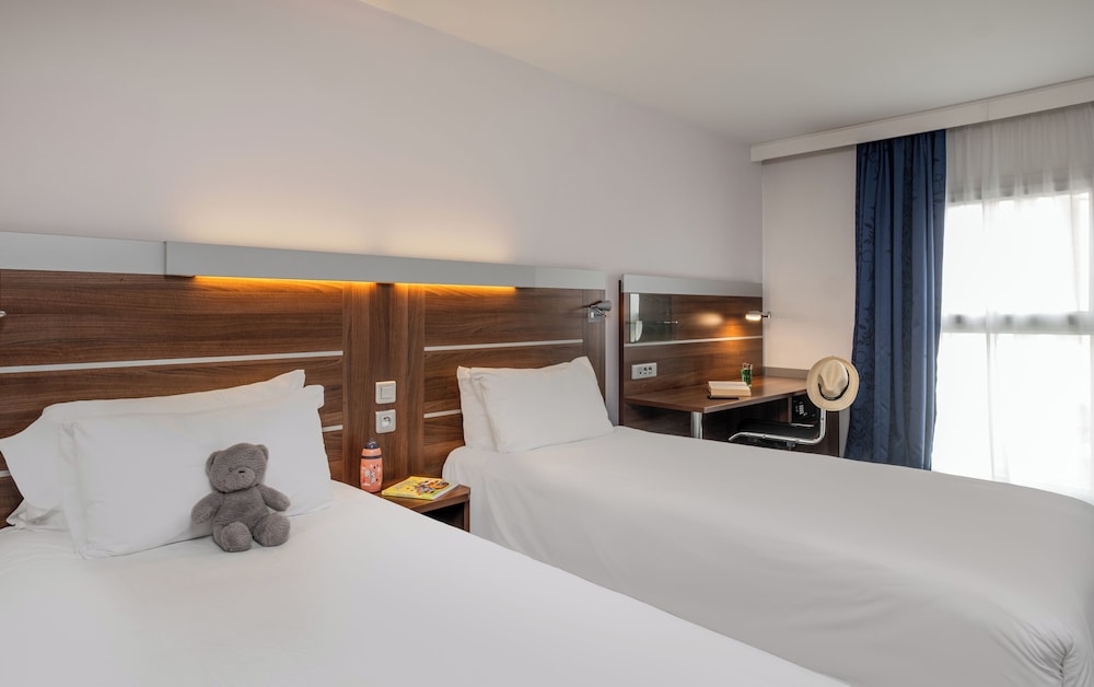 STANDARD, TWIN BEDS