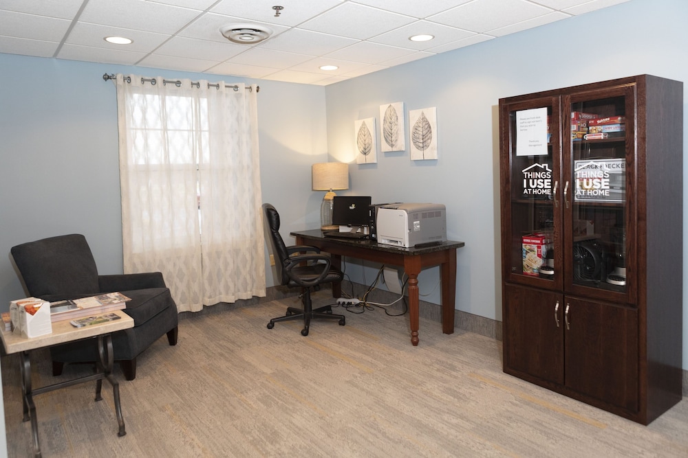 MainStay Suites Dover, DE 32/40