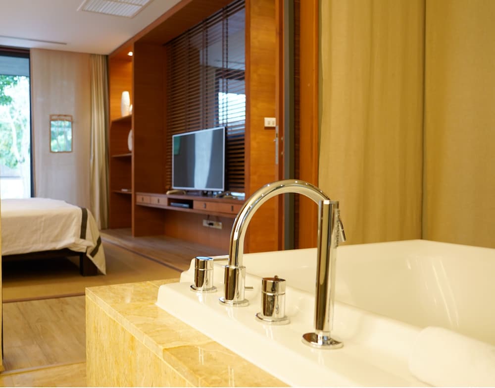 MUTHI MAYA FOREST POOL VILLA RESORT 45/78