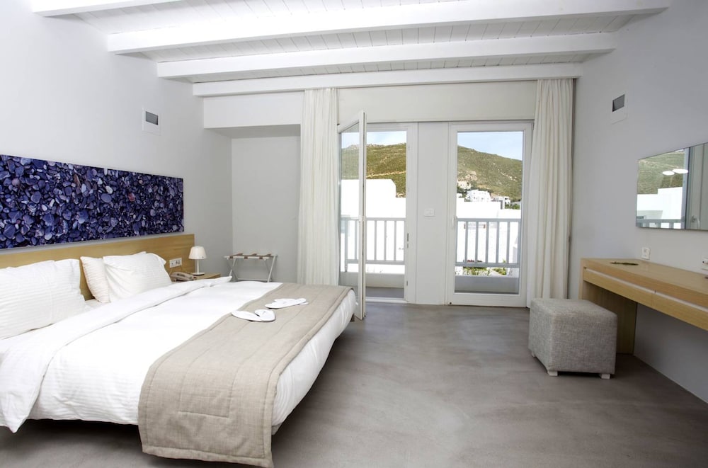 Patmos Aktis Suites And Spa 21/86