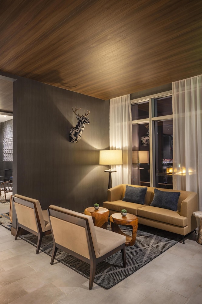 Hyatt Place South Reno 12/36
