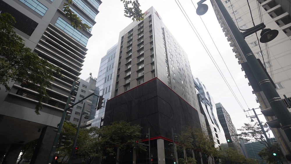 Red Planet BGC The Fort 1/50