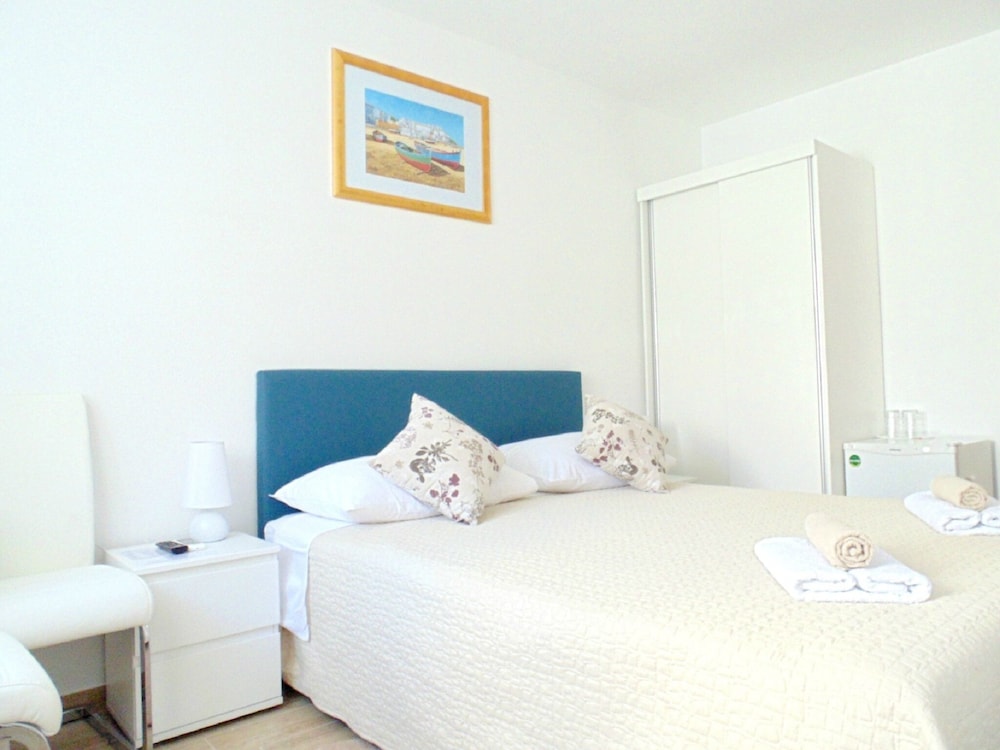 Peruzovic Rooms Apartments 14/70